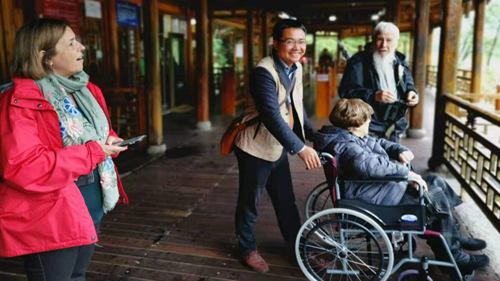 5 Days Zhangjiajie&Fenghuang Wheelchair Tour for Old People